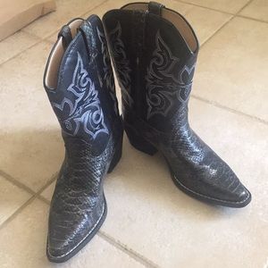 Durango Black Tooled Cowboy Boots BT005 Sz 3M